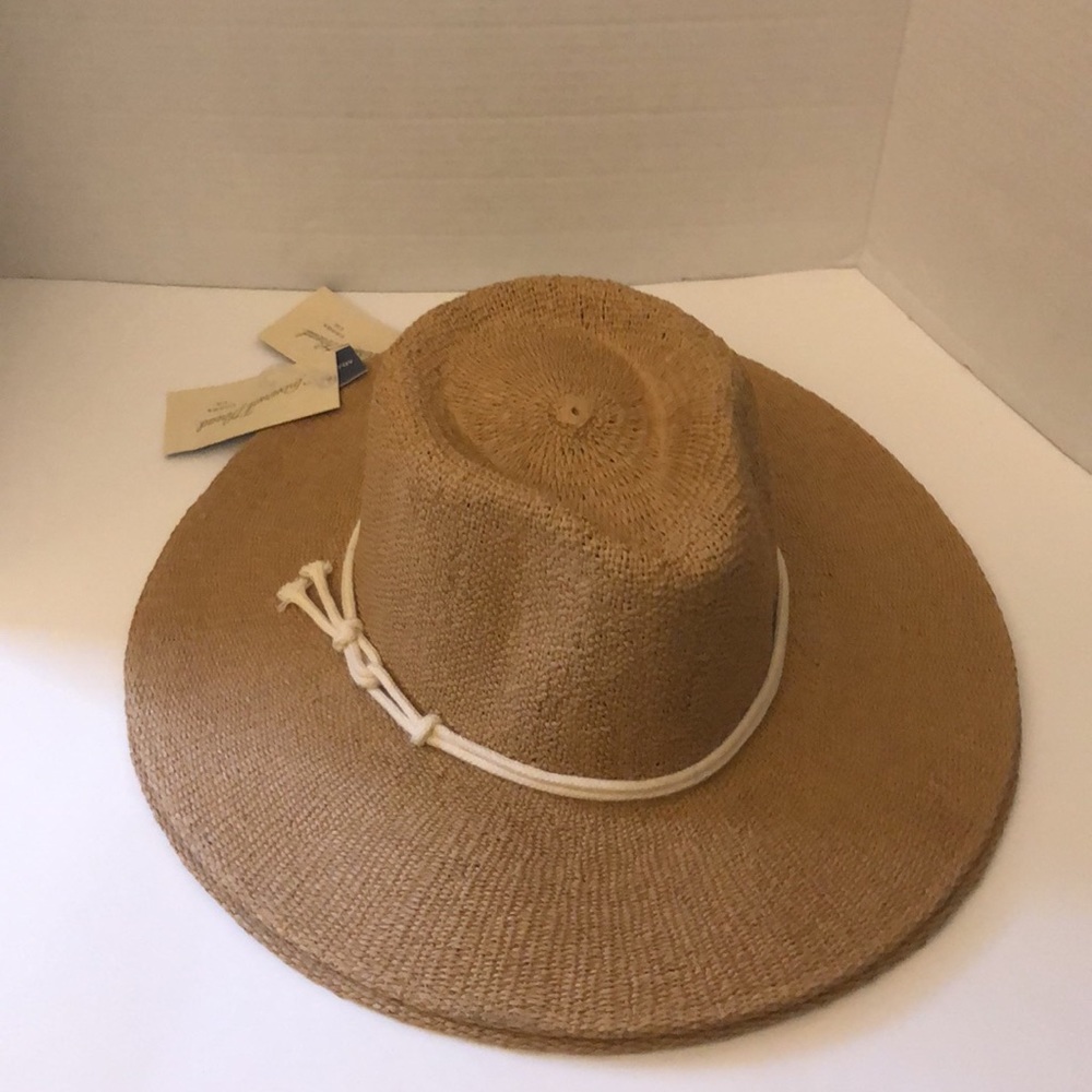 Hat - Picture 4 of 5